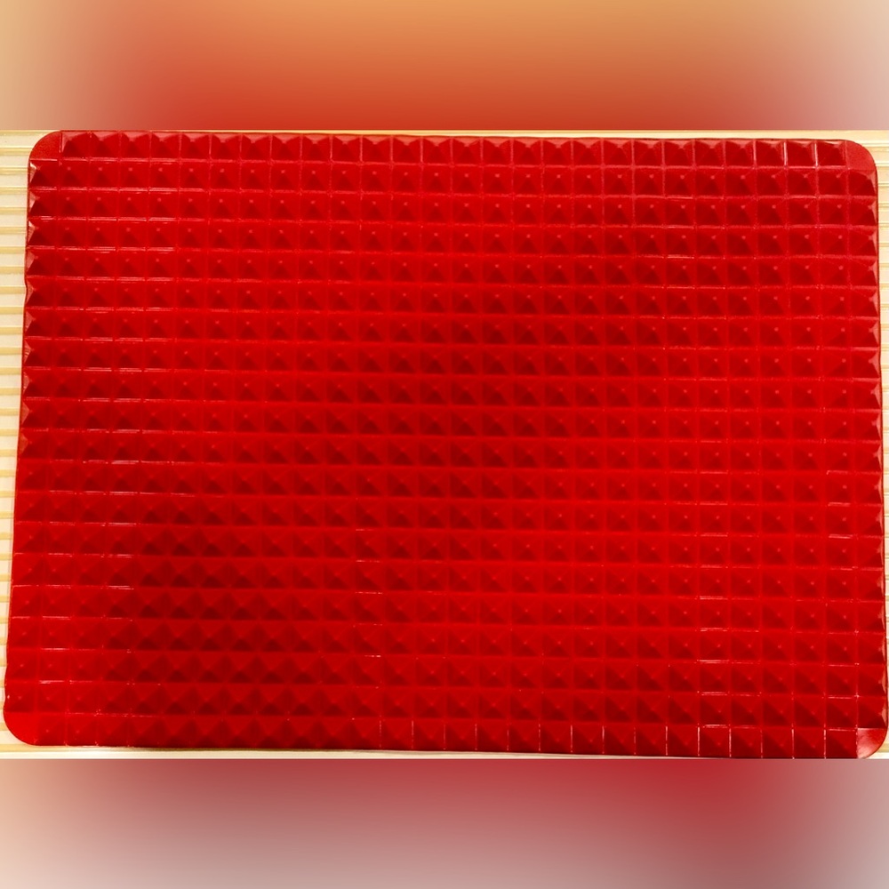 Pyramid Silicone Baking Mat